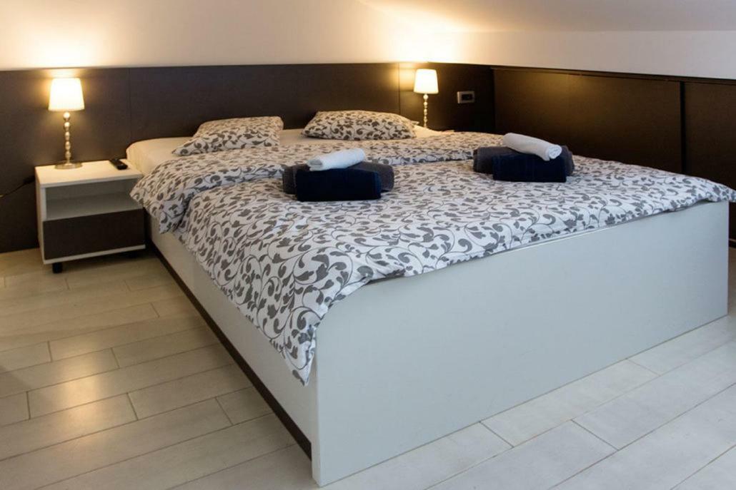 Apartments Petra Нивице Экстерьер фото
